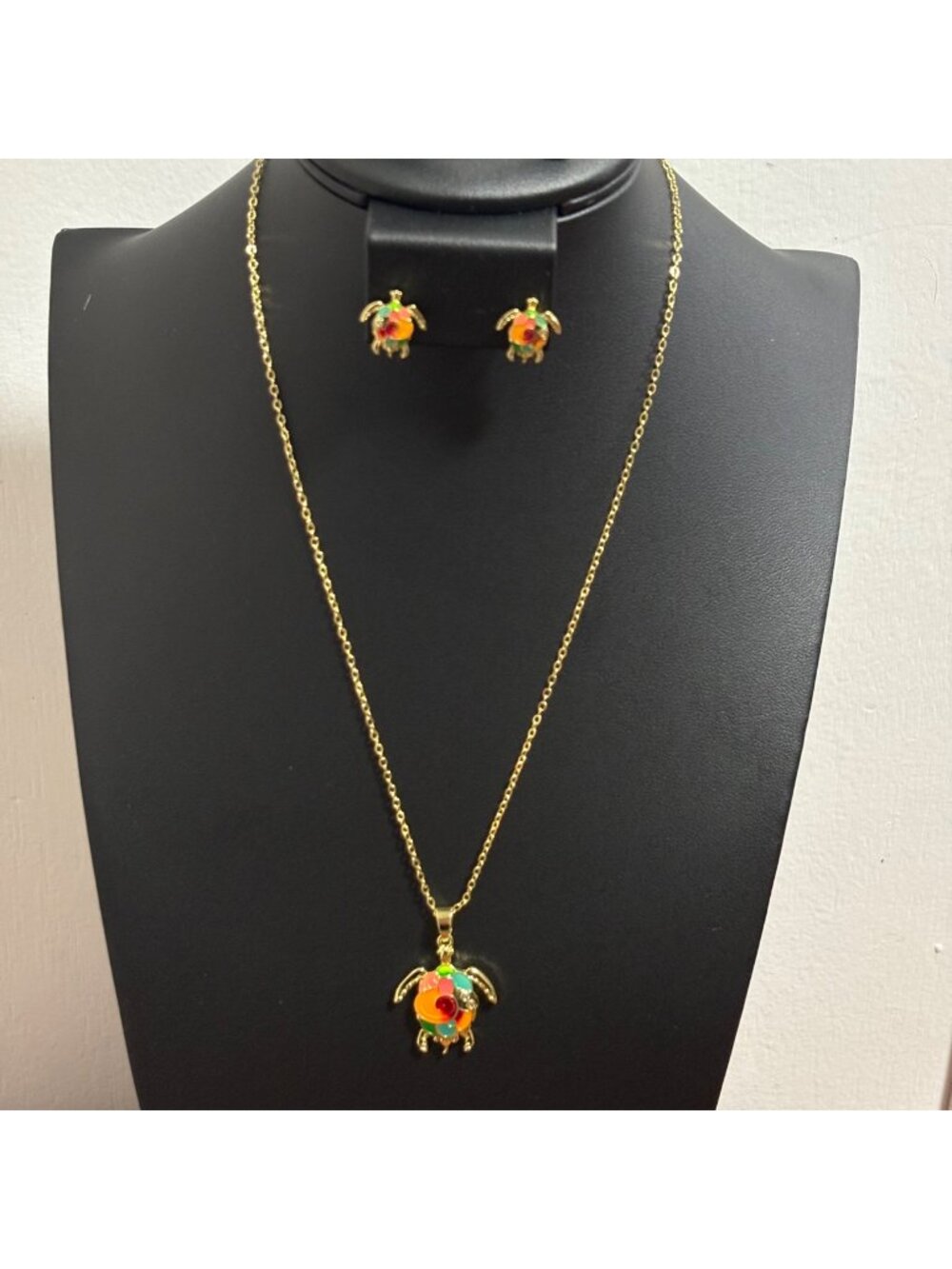 Xuping Jewelry Gold Pleated Turtle Necklace & Earring Set Multicolor Gold Tone